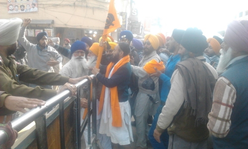 A dastar of an Nishanchee Singh was forecibly removed by the Punjab Police