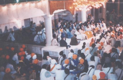 Babbar Khalsa Singhs attending an Akhand Kirtani Jatha Smagam at Gurdwara Manji Sahib